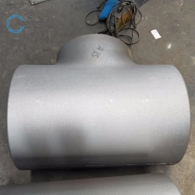 37 ASTM SS304 Equal Stainless Steel Carbon Steel Forged Pipe Fittings Tee (2)